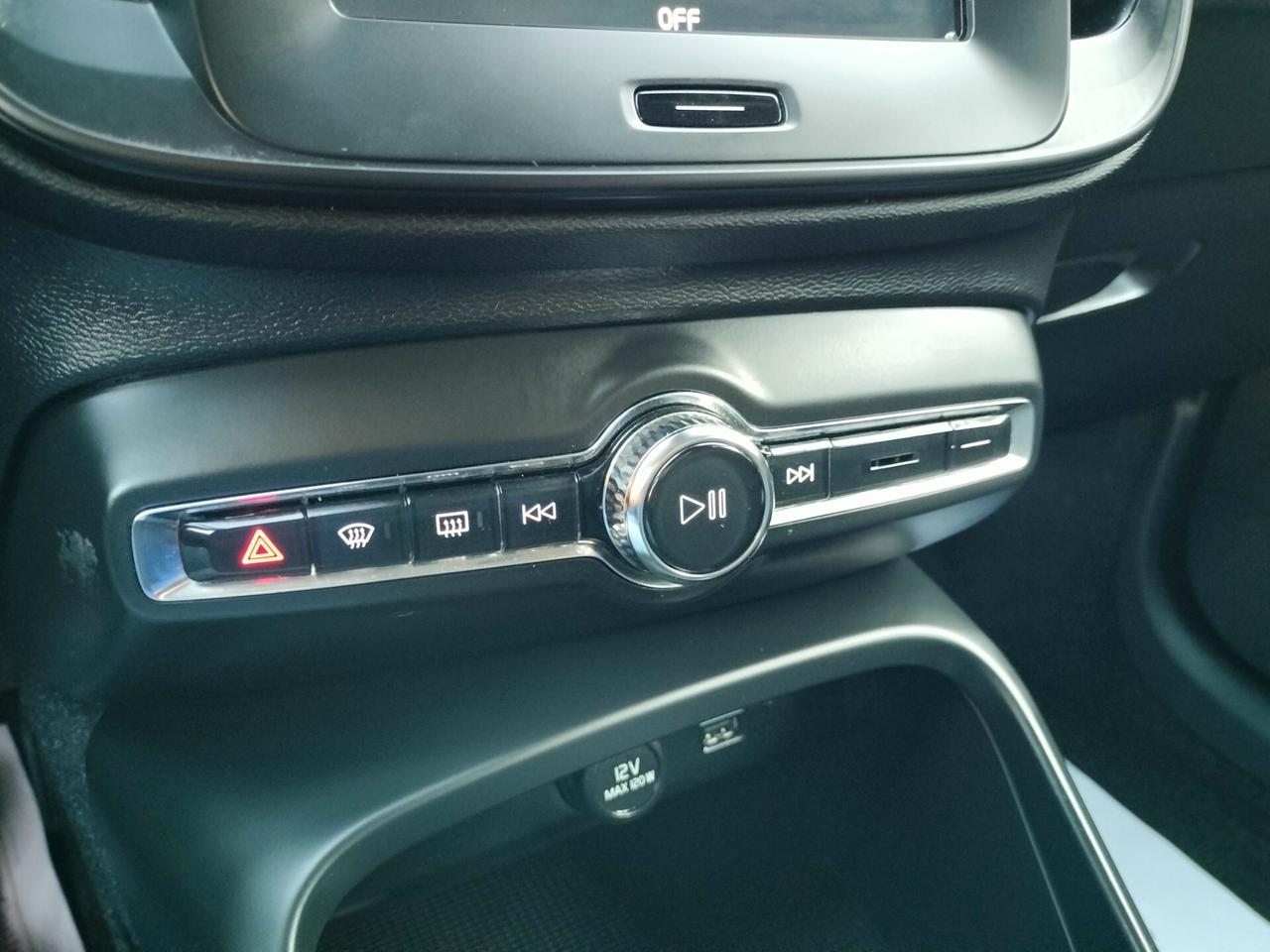 Volvo XC40 D3 AWD Geartronic Momentum