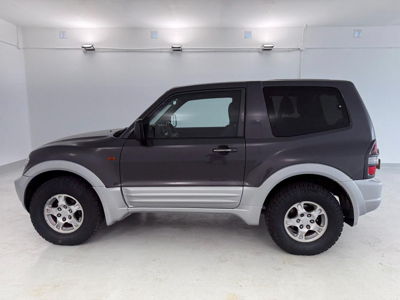 Mitsubishi Pajero 3.2 16V DI-D 3p. GLS