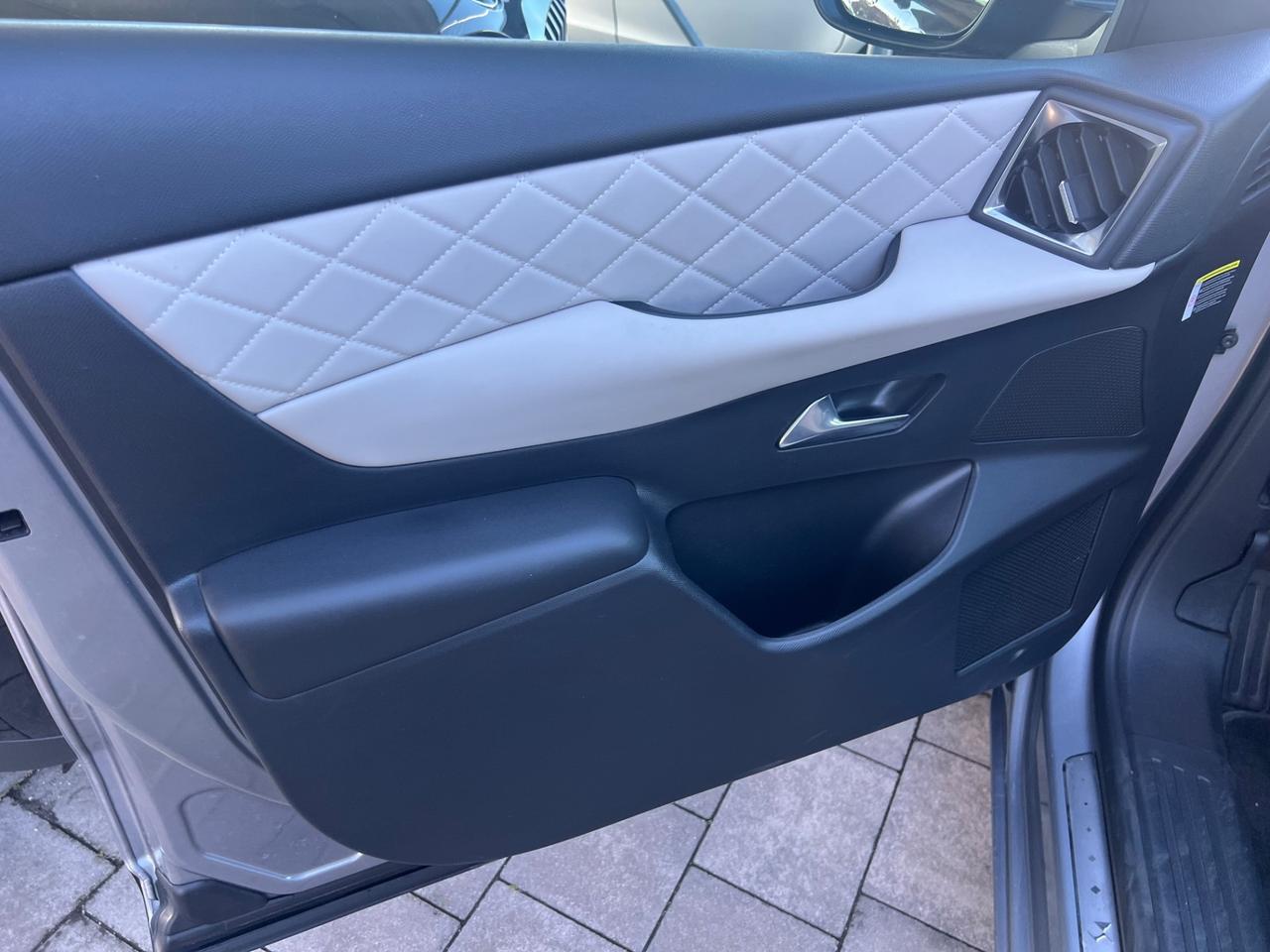 DS3 3 Crossback 130 aut. Grand Chic FINANZIABILE