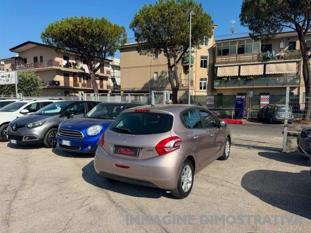 PEUGEOT 208 1.4 8V HDi 68CV 5p. Allure