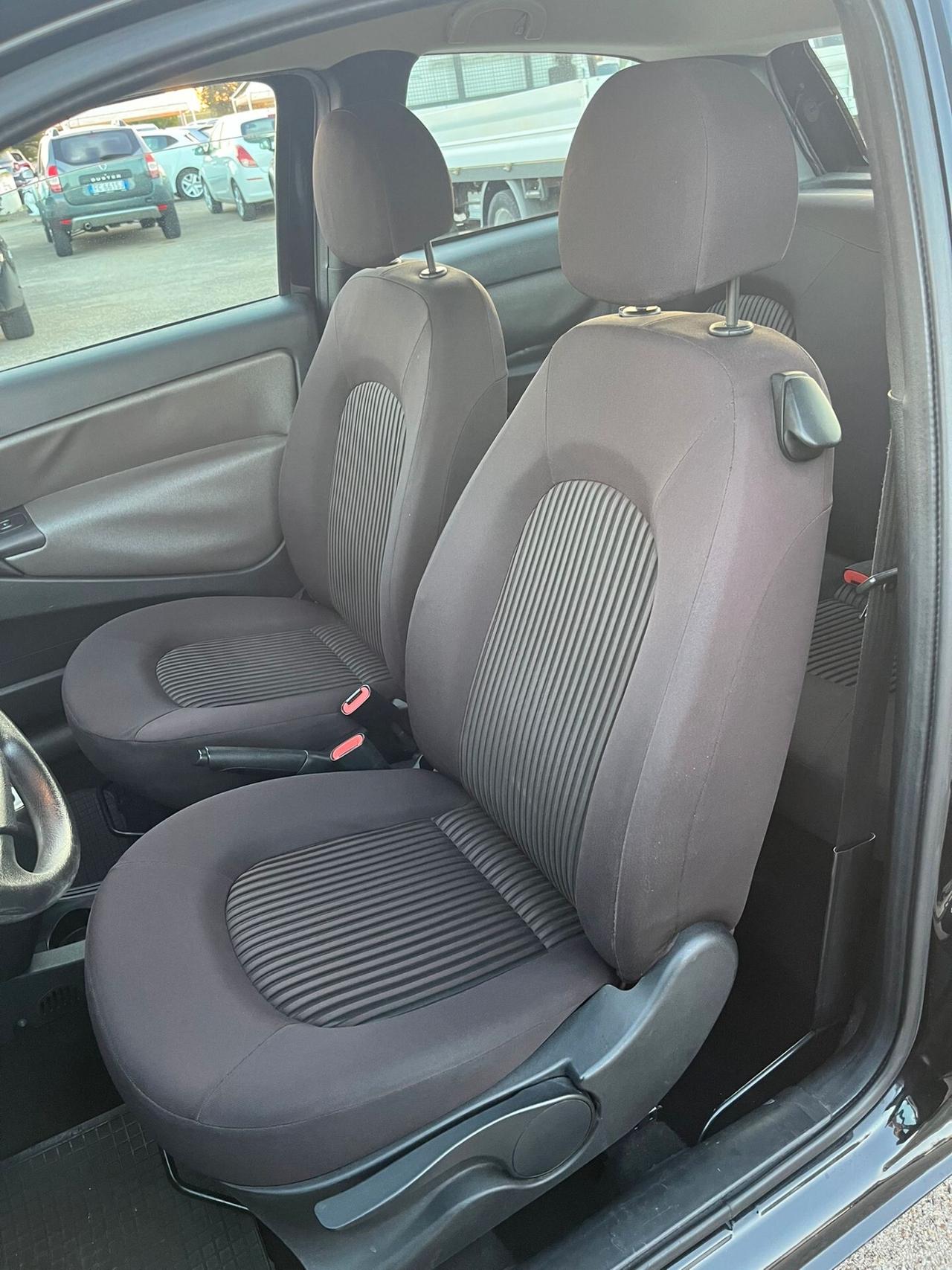 Lancia Ypsilon 1.3 MJT Versus automatica