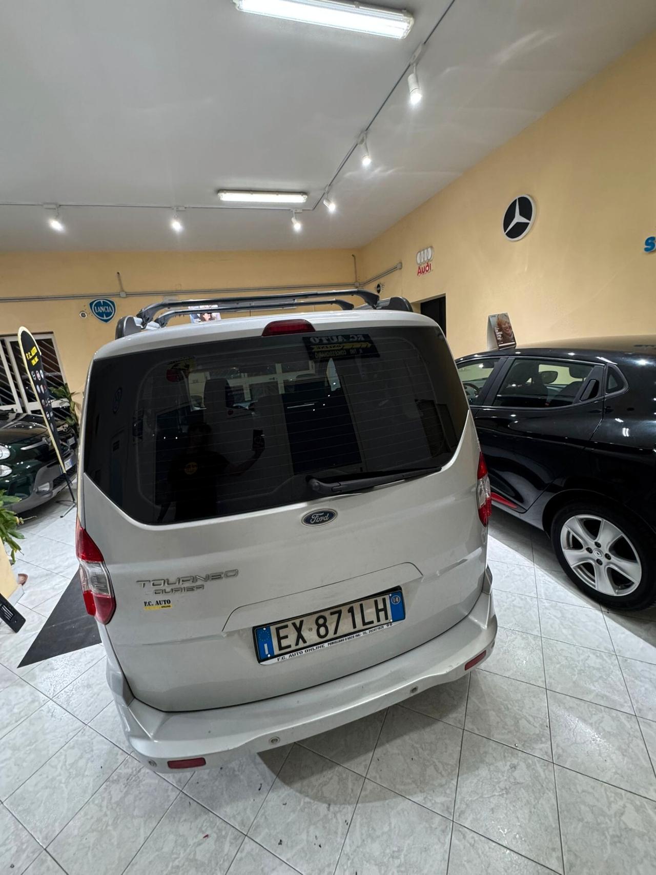 Ford Tourneo Courier 1.6 TDCI 95 CV Titanium