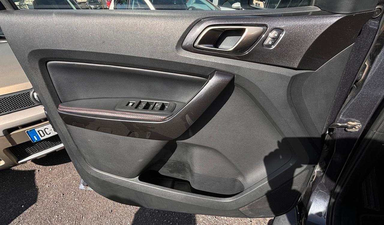 Ford Ranger Thunder 2.0 TDCi aut. 213 CV Wildtrak 5 posti