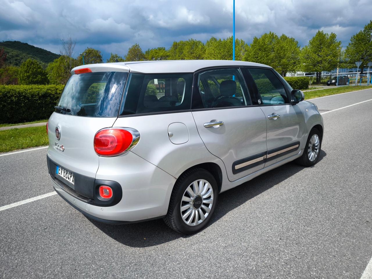 FIAT 500L LIVING 1,6 MJT- LOUNGE- OK NEOPATENTATI