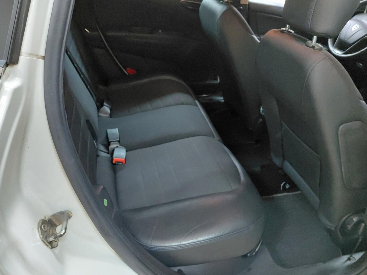 Lancia Delta 1.6 MJT DPF S MOMO DESIGN 2013