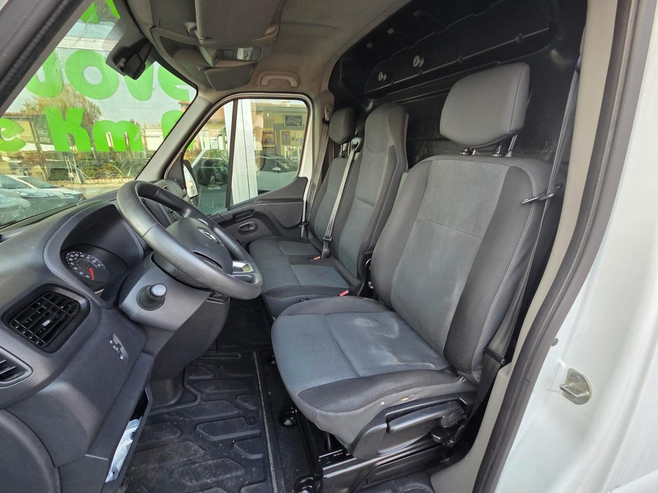 Renault Master T35 2.3 dCi 135 PL-TM Pianale Cabinato Ice