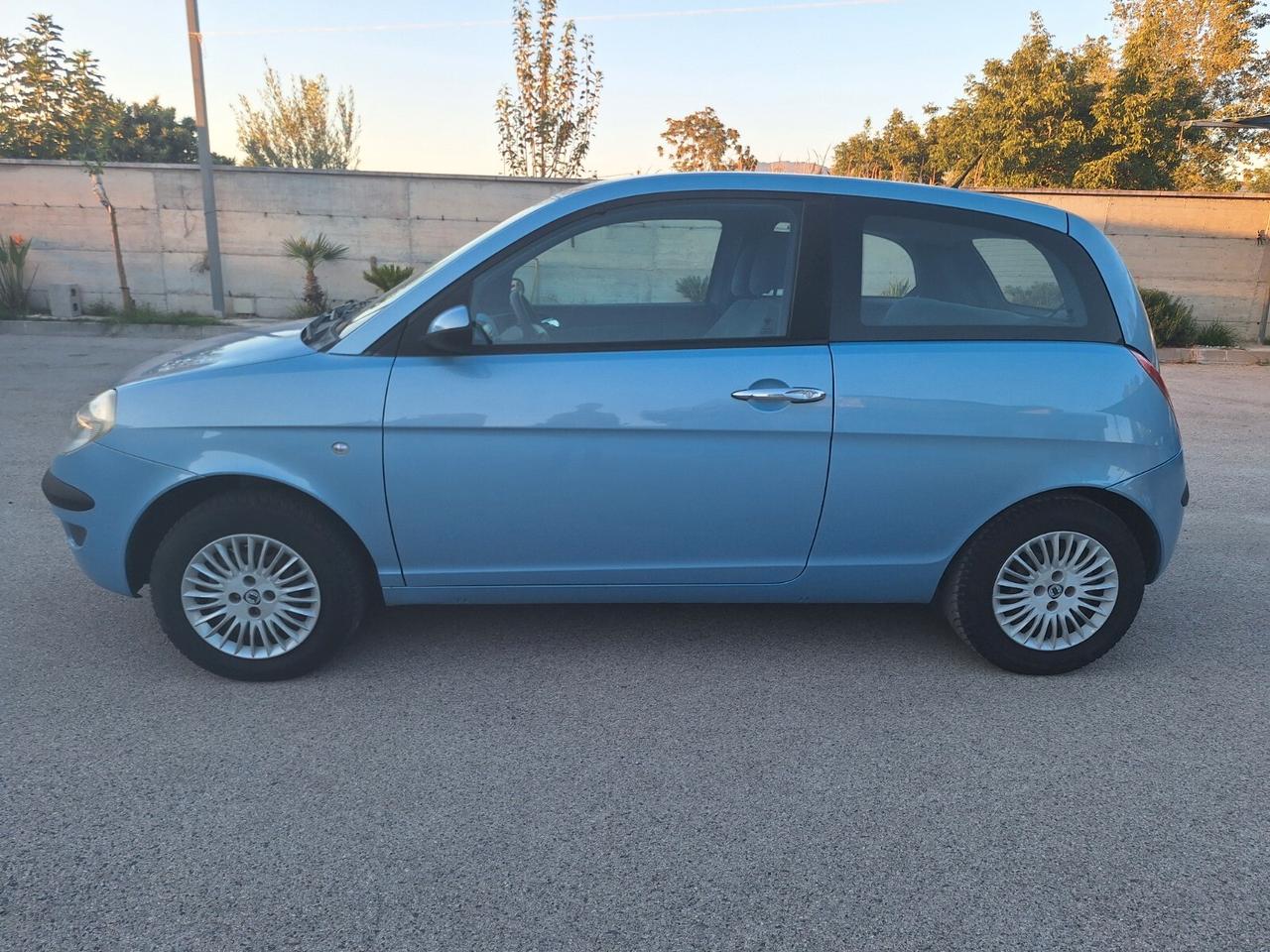 Lancia Ypsilon 1.2 Oro