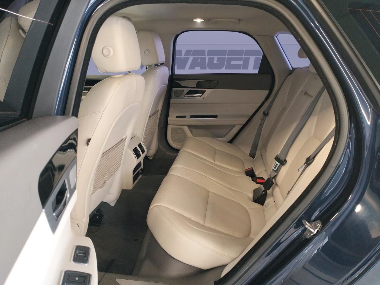 Jaguar XF Sportbrake 2.0 D 180 CV aut. Prestige - 4x4 AUTOMATICO