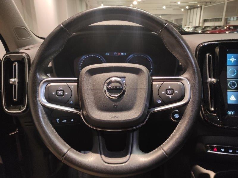 VOLVO XC40 (2017-->) - XC40 T5 Recharge Plug-in Hybrid Inscription Expression