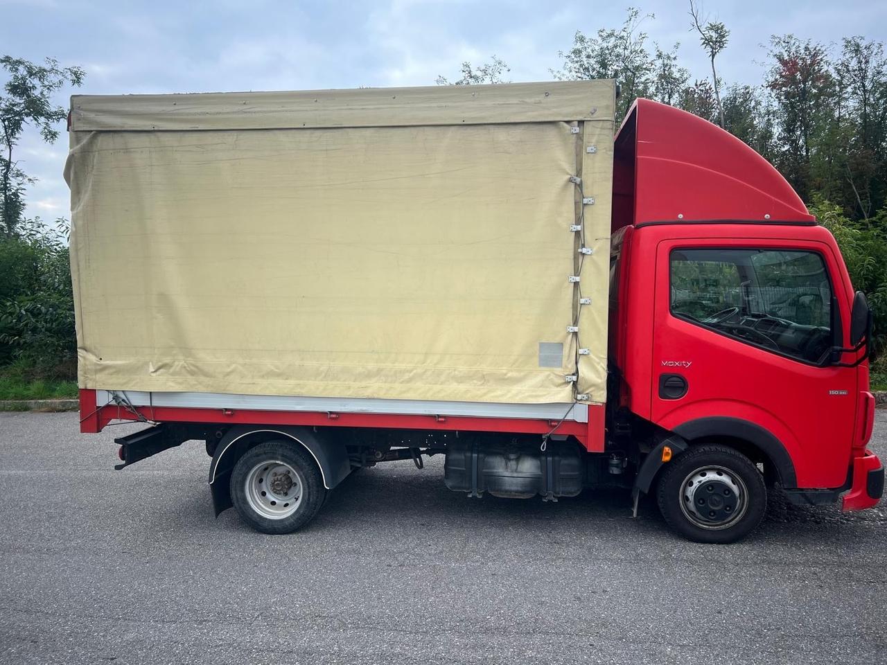 Nissan Cabstar 3.0 TDI Telonato MOTORE NUOVO
