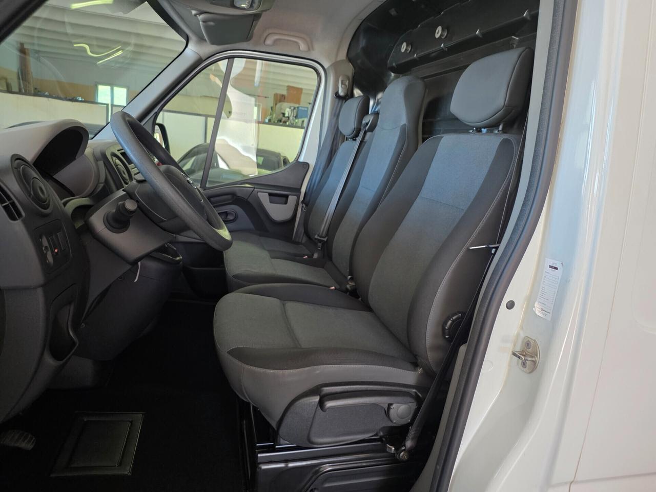 Nissan NV400 35 2.3 dCi PC-TN Furgone