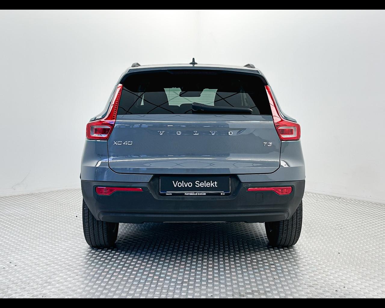 VOLVO XC40 T3 Geartronic Momentum Core