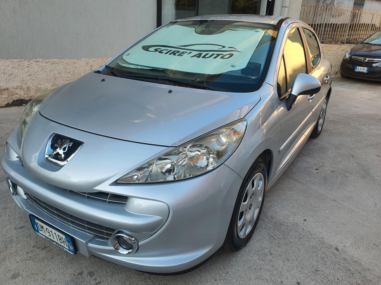 Peugeot 207 1.6 HDi 90CV 5p. XS