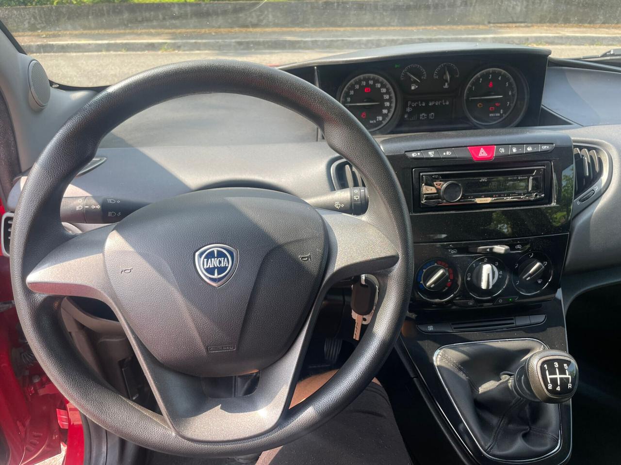 Lancia Ypsilon 1.2 69 CV 5 porte GPL Ecochic Silver