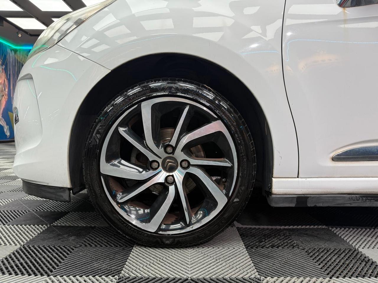 Ds DS3 3 PureTech 110 Sport Chic (508)