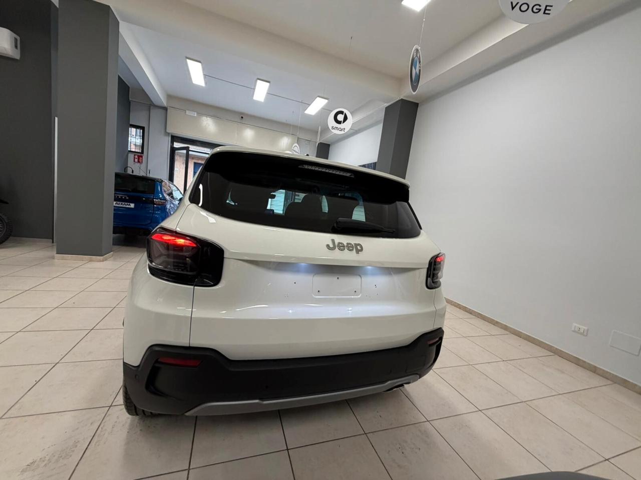 Jeep Avenger 1.2 Turbo 100 CV Altitude a 220 al mese