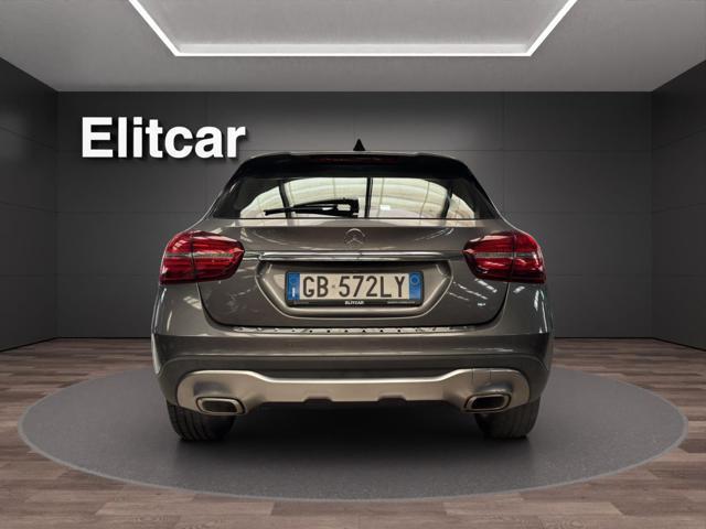 MERCEDES-BENZ GLA 200 Sport
