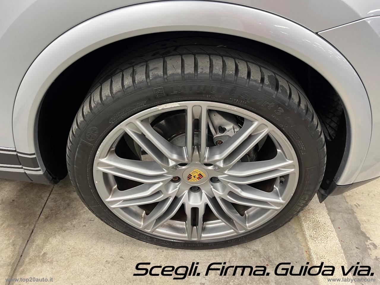 PORSCHE Cayenne 3.0 Diesel TETTO LUNGO PELLE TOTALE CERCHI 21