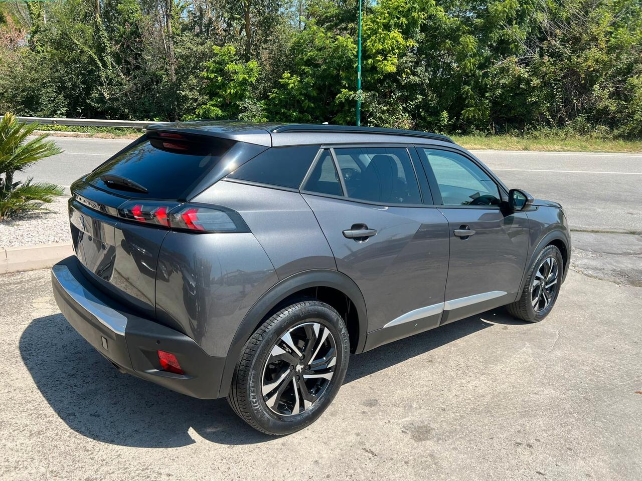 Peugeot 2008 BlueHDi 100 S&S Allure