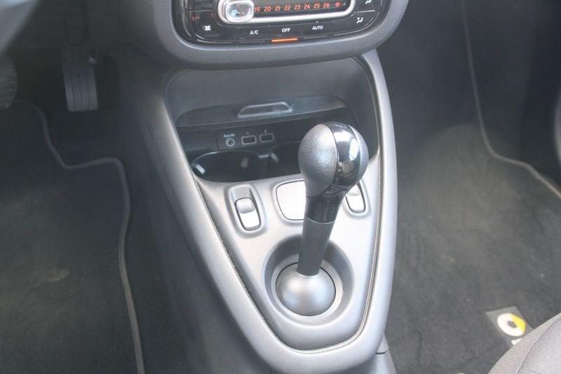 smart fortwo fortwo EQ Passion CABRIO