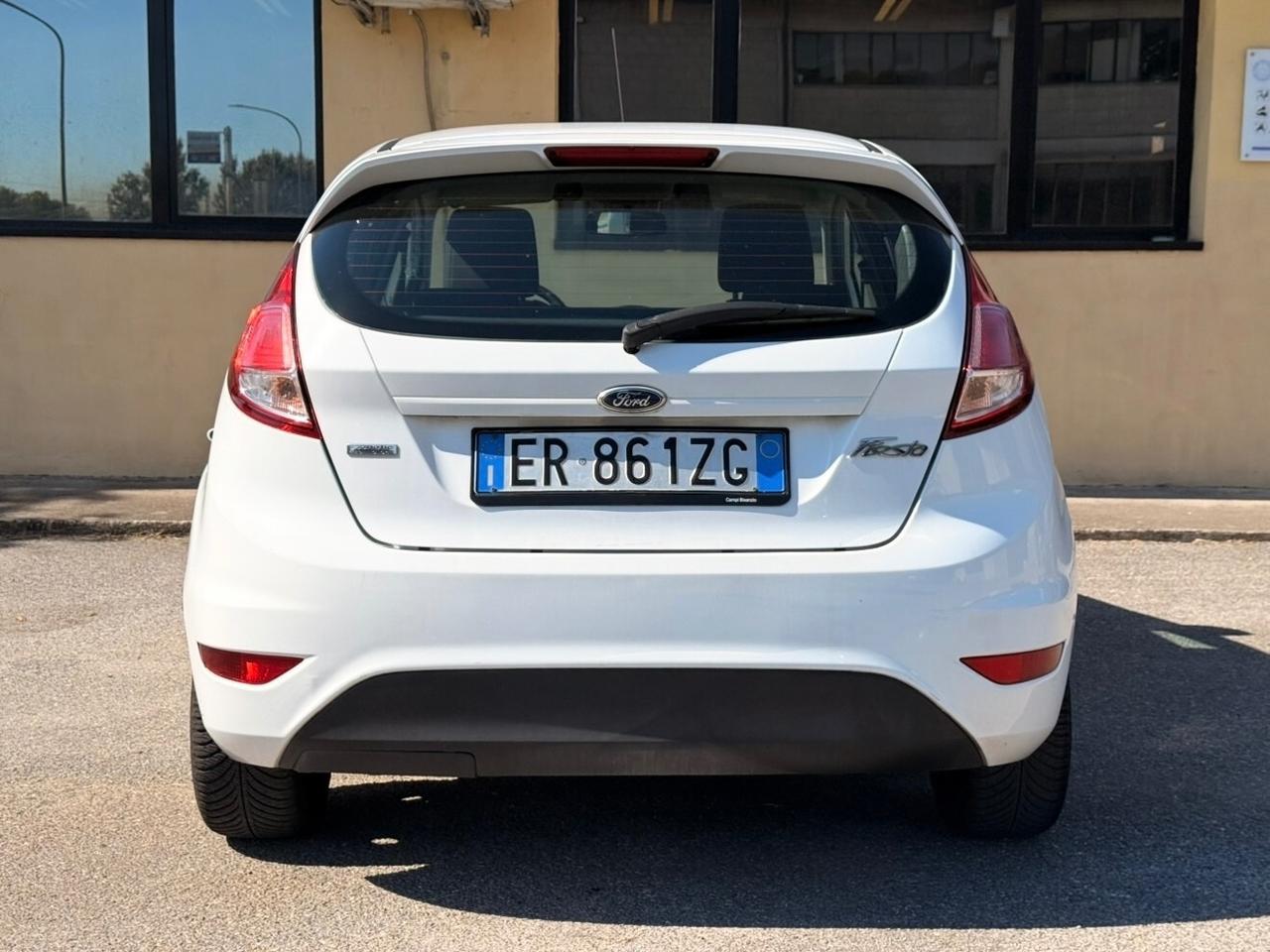 Ford Fiesta 1.5 TDCi 75CV 5 porte Titanium