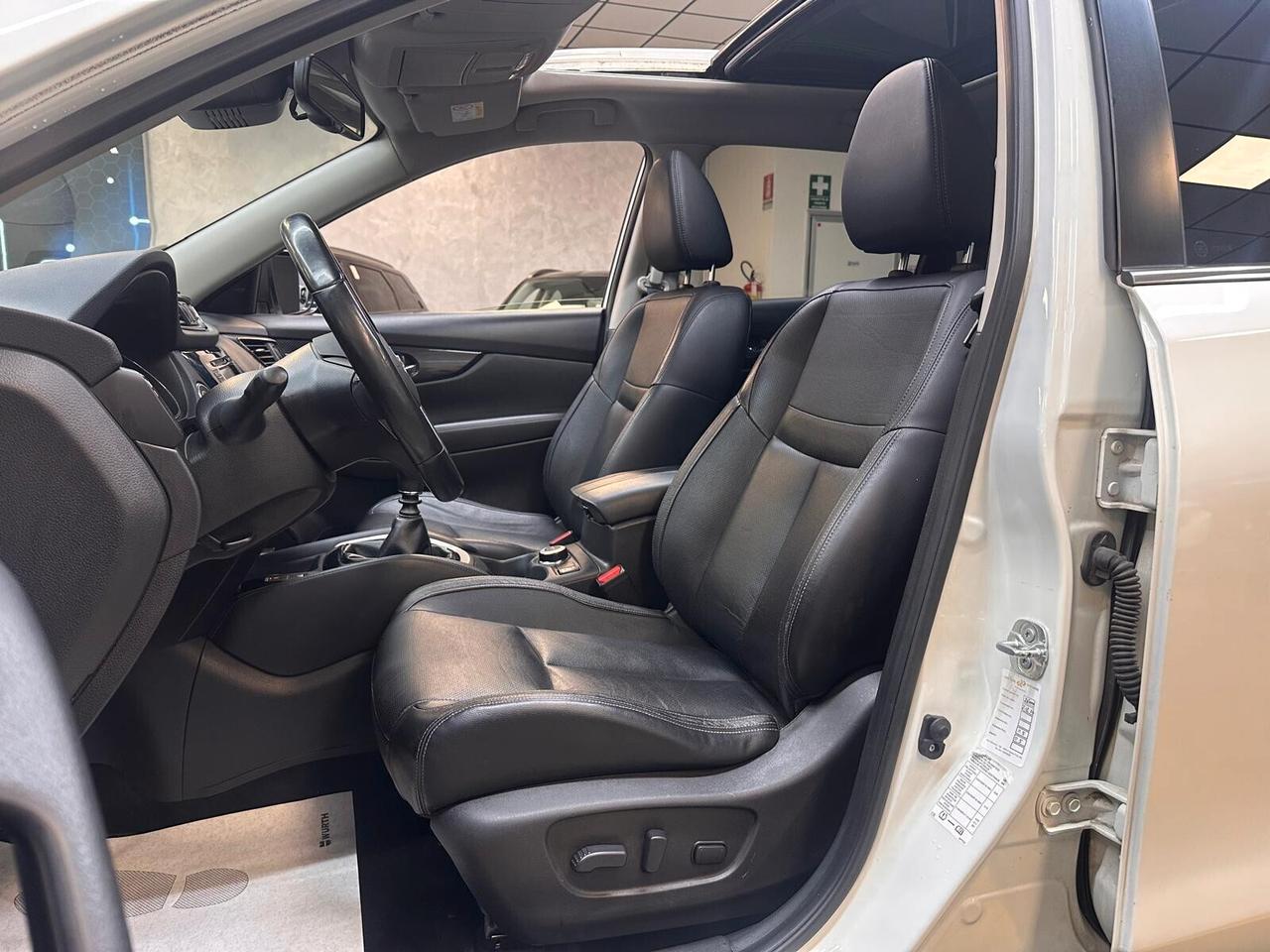 Nissan X-Trail 1.6 dci Tekna 4wd * FULL-OPTIONAL *