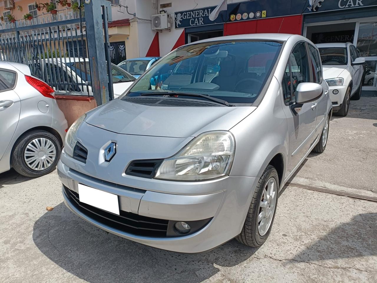 Renault Modus 1.2 16V Dynamique Automatic