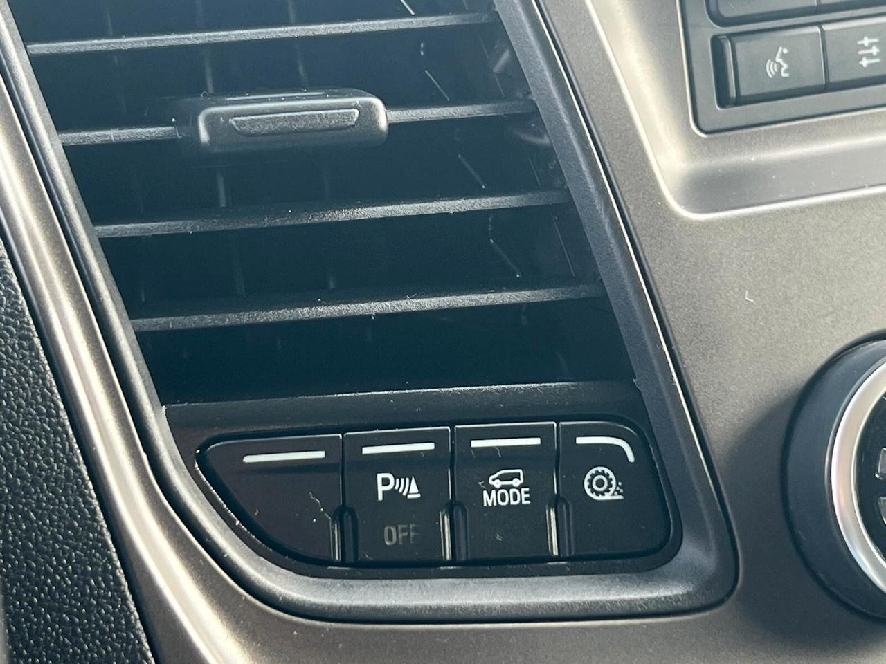 Ford Transit Custom 340 2.0 TDCi 130 PC Furgone