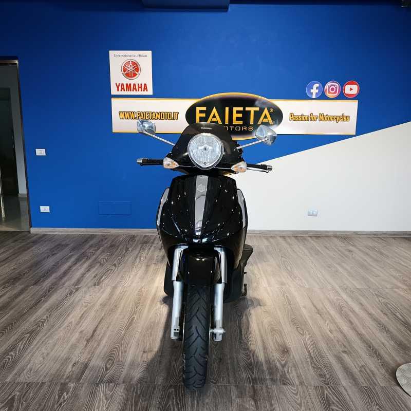 Piaggio Beverly 400 i.e. 2010
