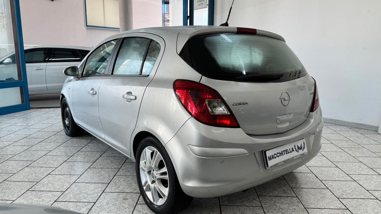 Opel Corsa 1.3 CDTI 90CV 5 porte Cosmo