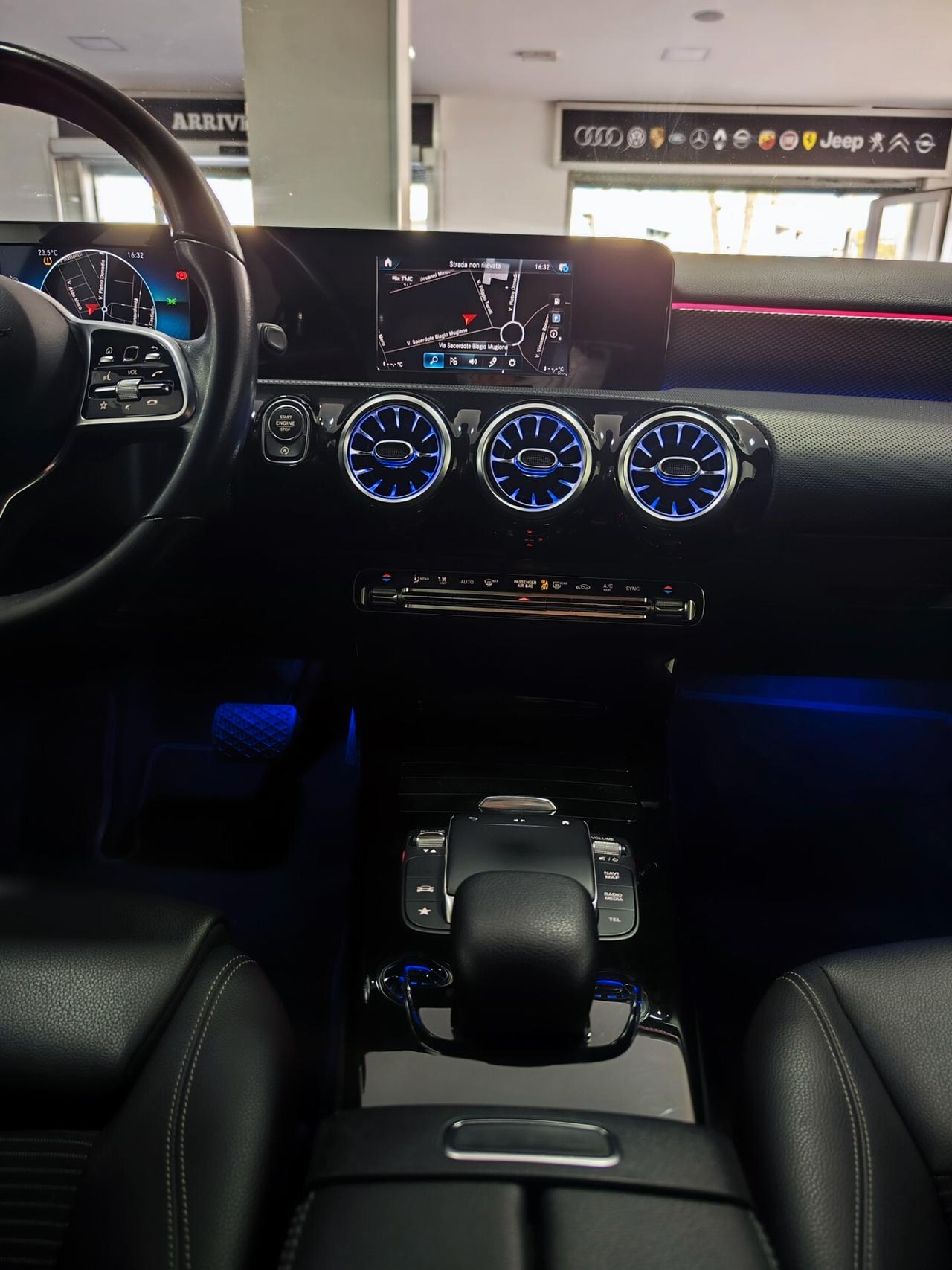 Mercedes-benz A 180 d 2,0 116CV Sport LED Unico Proprietario