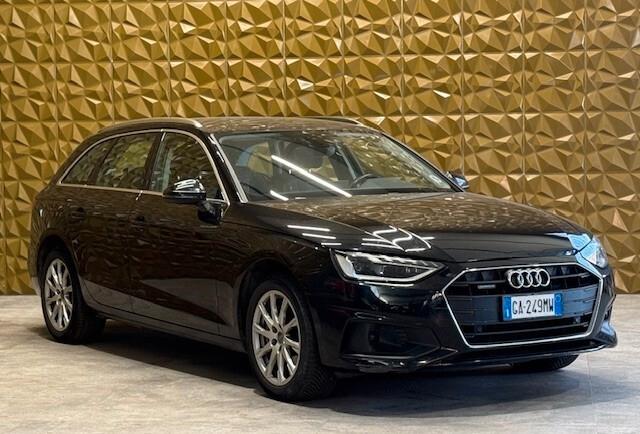 Audi A4 Avant 40 TDI quattro S tronic Business
