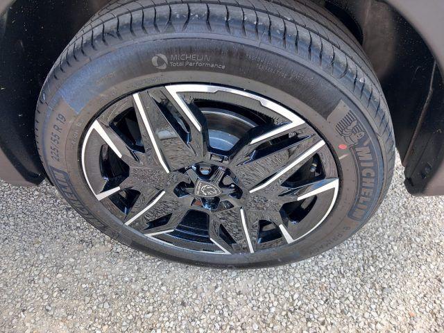 PEUGEOT 3008 Hybrid 145 e-DCS6 GT