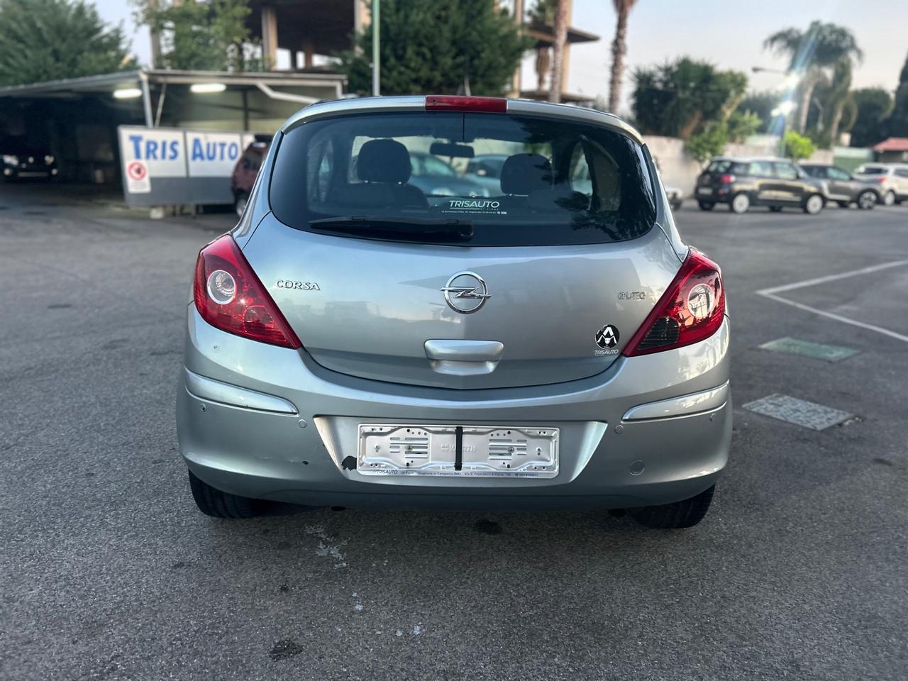 Opel Corsa 1.2 GPL-TECH