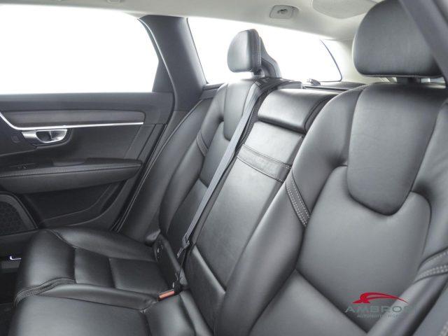 VOLVO V90 Cross Country D4 AWD Geartronic Pro