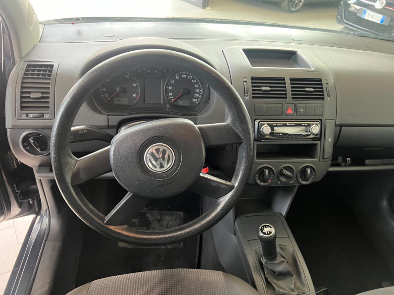 Volkswagen Polo 1.4 16V 5p. Neopatentati