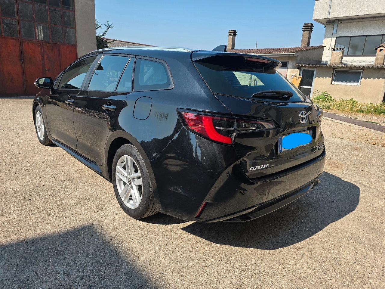 Toyota Corolla Touring Sports 1.8 Hybrid Business