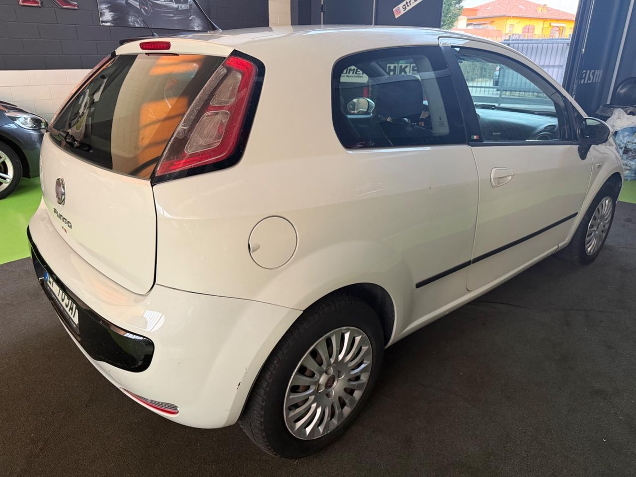 Fiat Punto Evo 1.2 3porte MyLife 69cv NEOPATENTATI