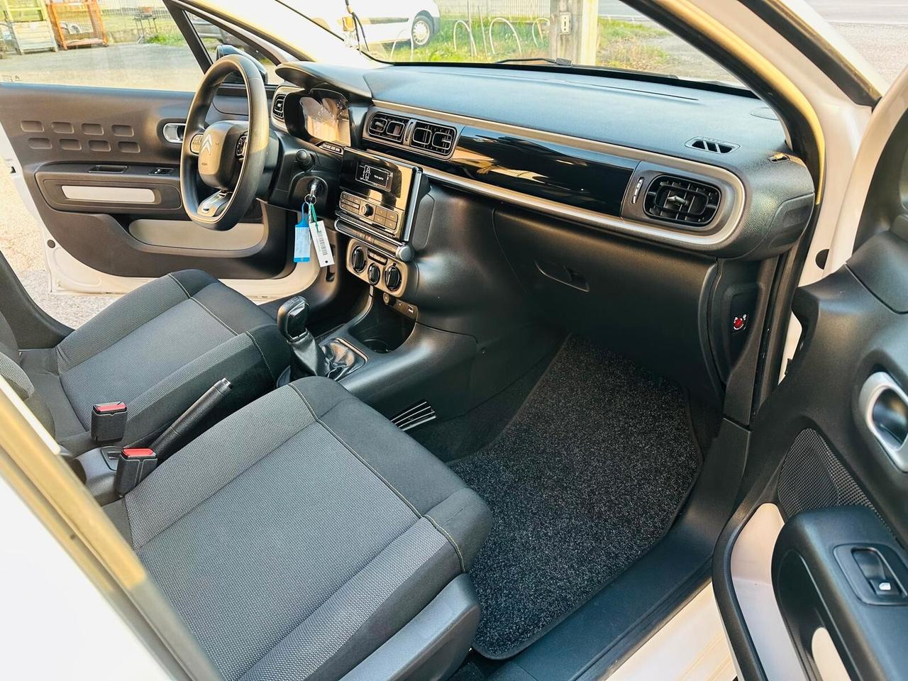 Citroen C3 PureTech 82 GPL Shine