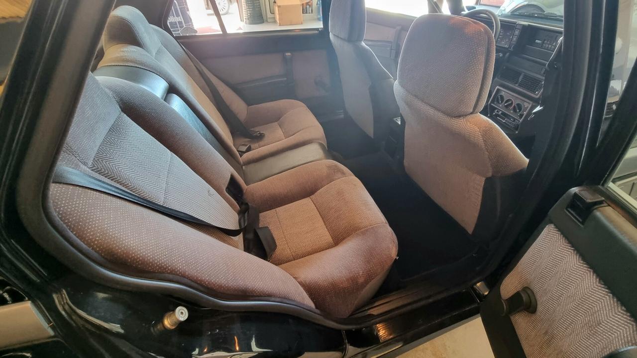 Alfa Romeo 75 1.8i turbo America