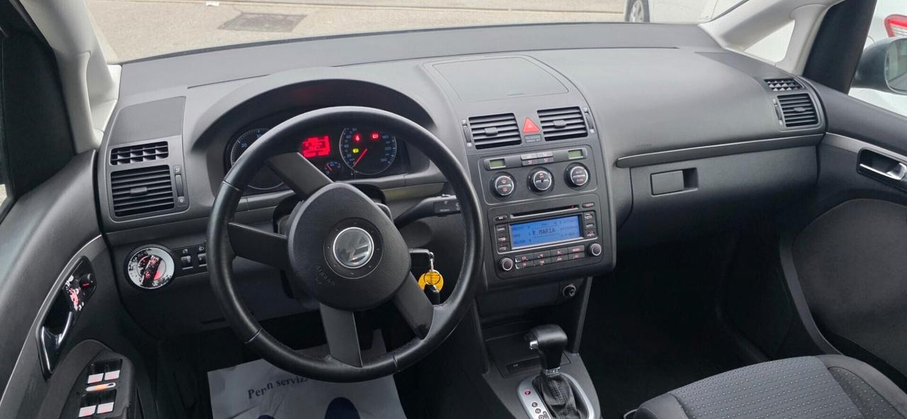 Volkswagen Touran 1.9 Diesel Cambio Automatico Neopatentati