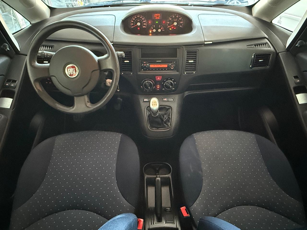 Fiat Idea 1.2 Black Label