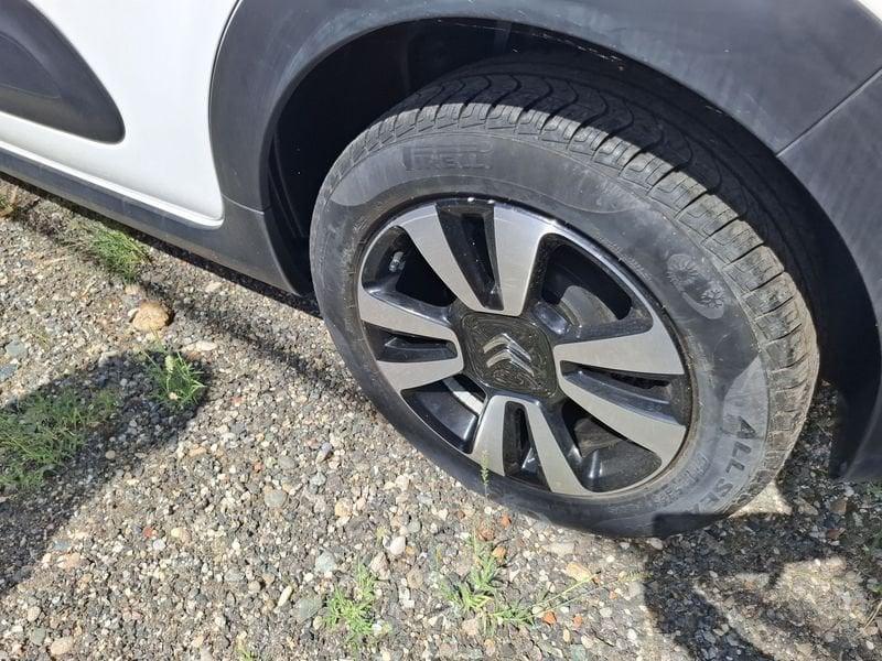 Citroën C3 III 2017 1.2 puretech Shine s&s 83cv neopatentati my20