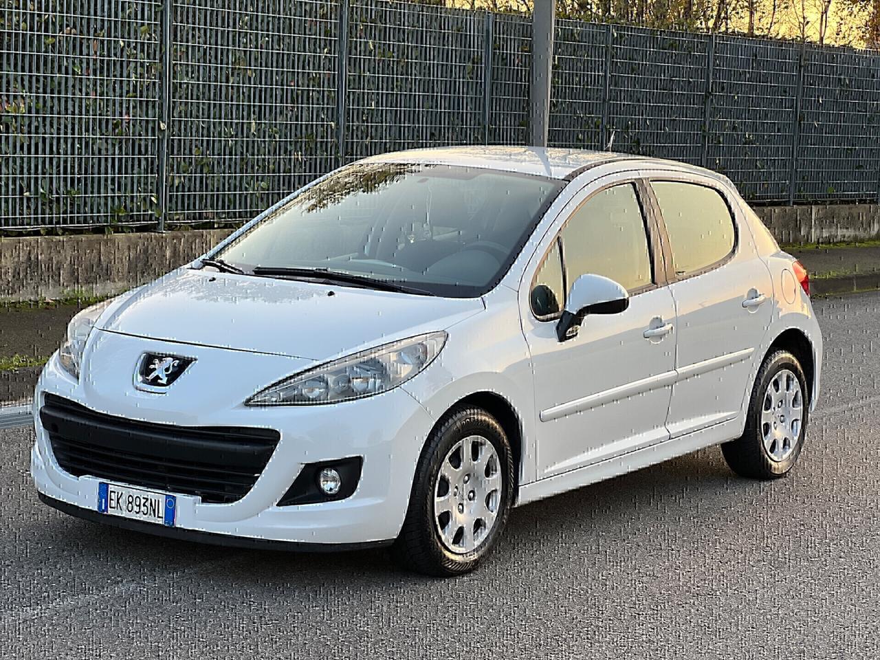 Peugeot 207 1.4 Benzina Ok Neopatentati