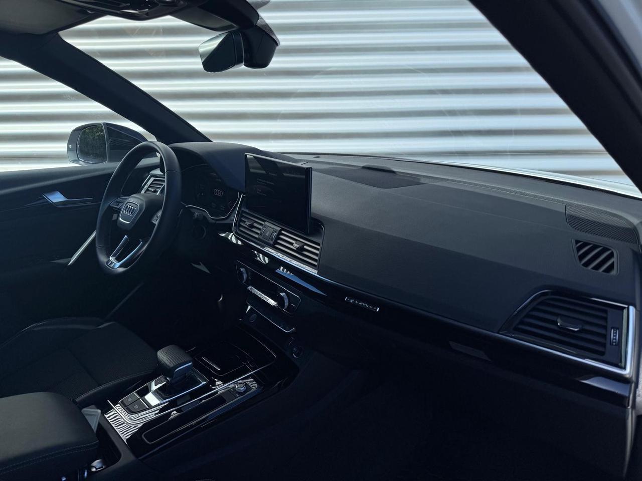 AUDI Q5 50 TFSIe S-TRONIC QUATTRO IDENTITY BLACK