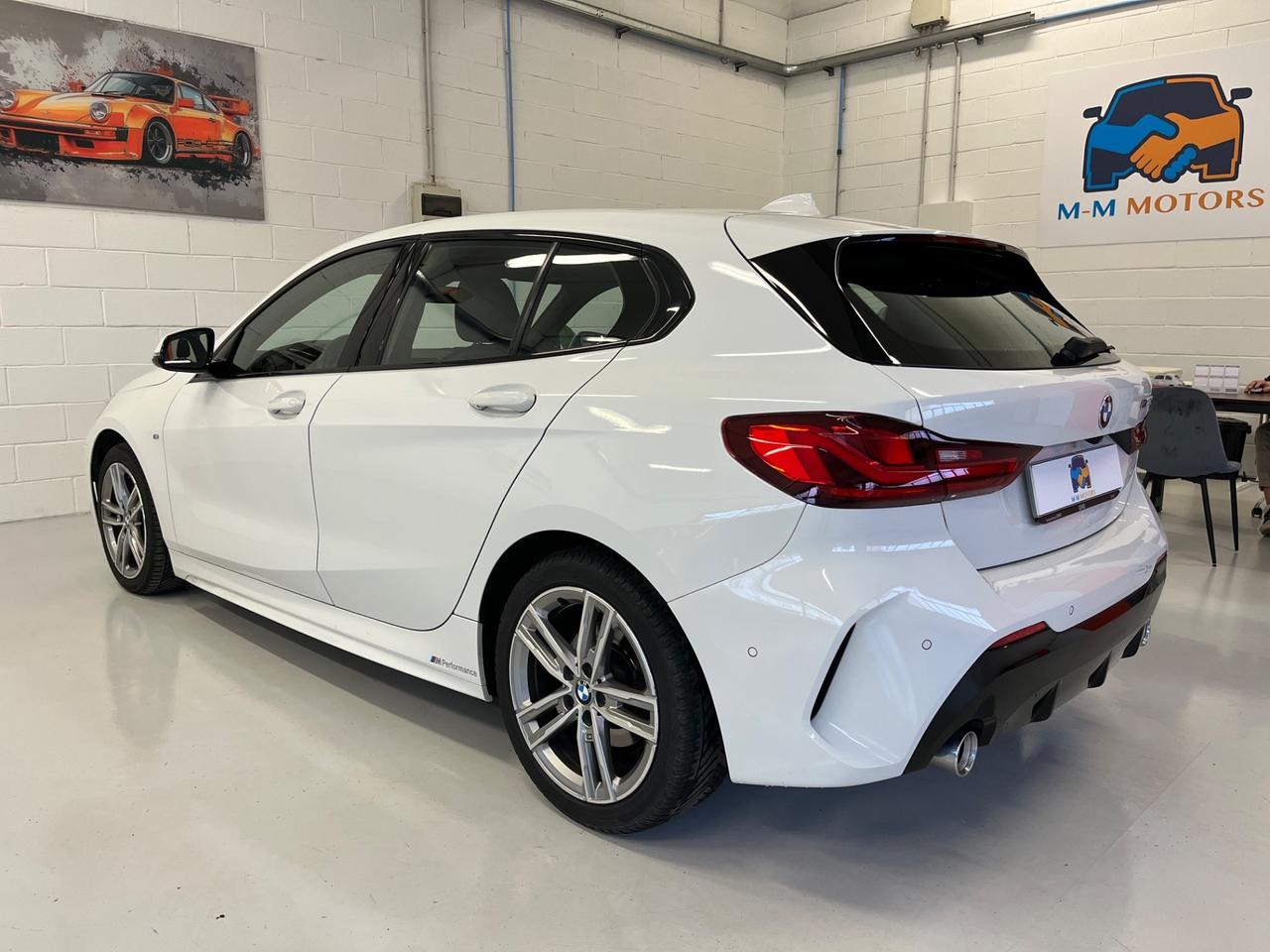 Bmw 118 118d 5p. Msport