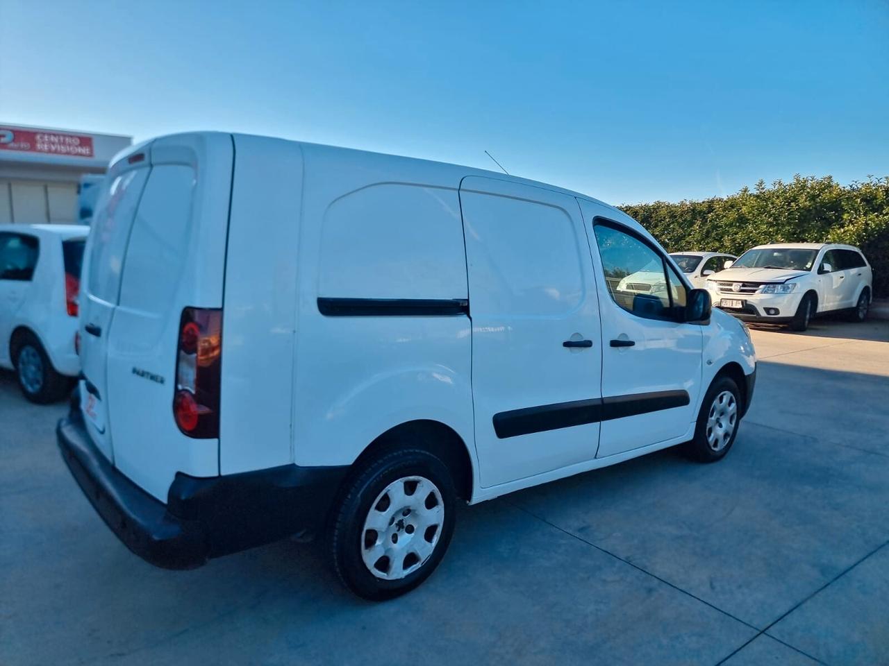 Peugeot PARTNER DIESEL PROLUNGATO MAXI 3 POSTI