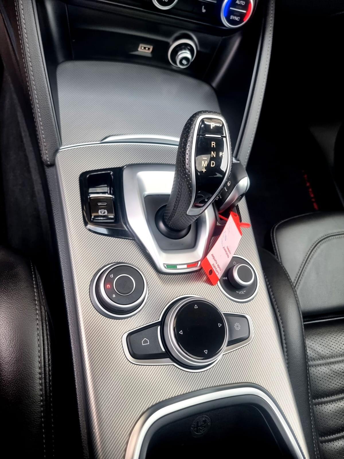 Alfa Romeo Stelvio 2.2 Turbodiesel 210 CV AT8 Q4 Veloce TI