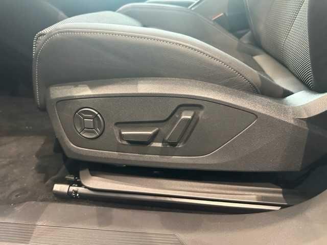 AUDI Q4 e-tron Q4 QU. 210 MY 25