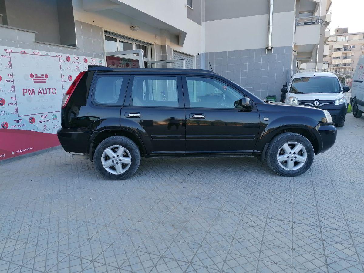 NISSAN - X-Trail - 2.0 16V
